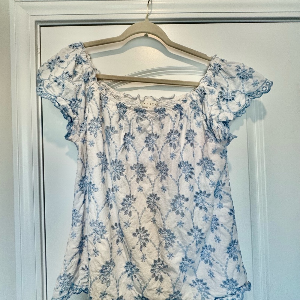 Adiva Blue and White Floral Butterfly Top Sleeves